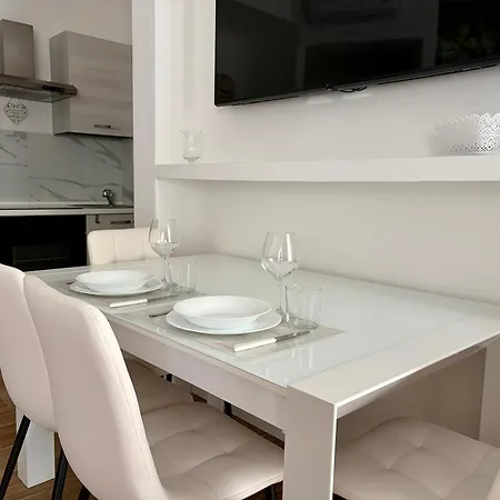 Giuseppe Pastine 10 Apartment *